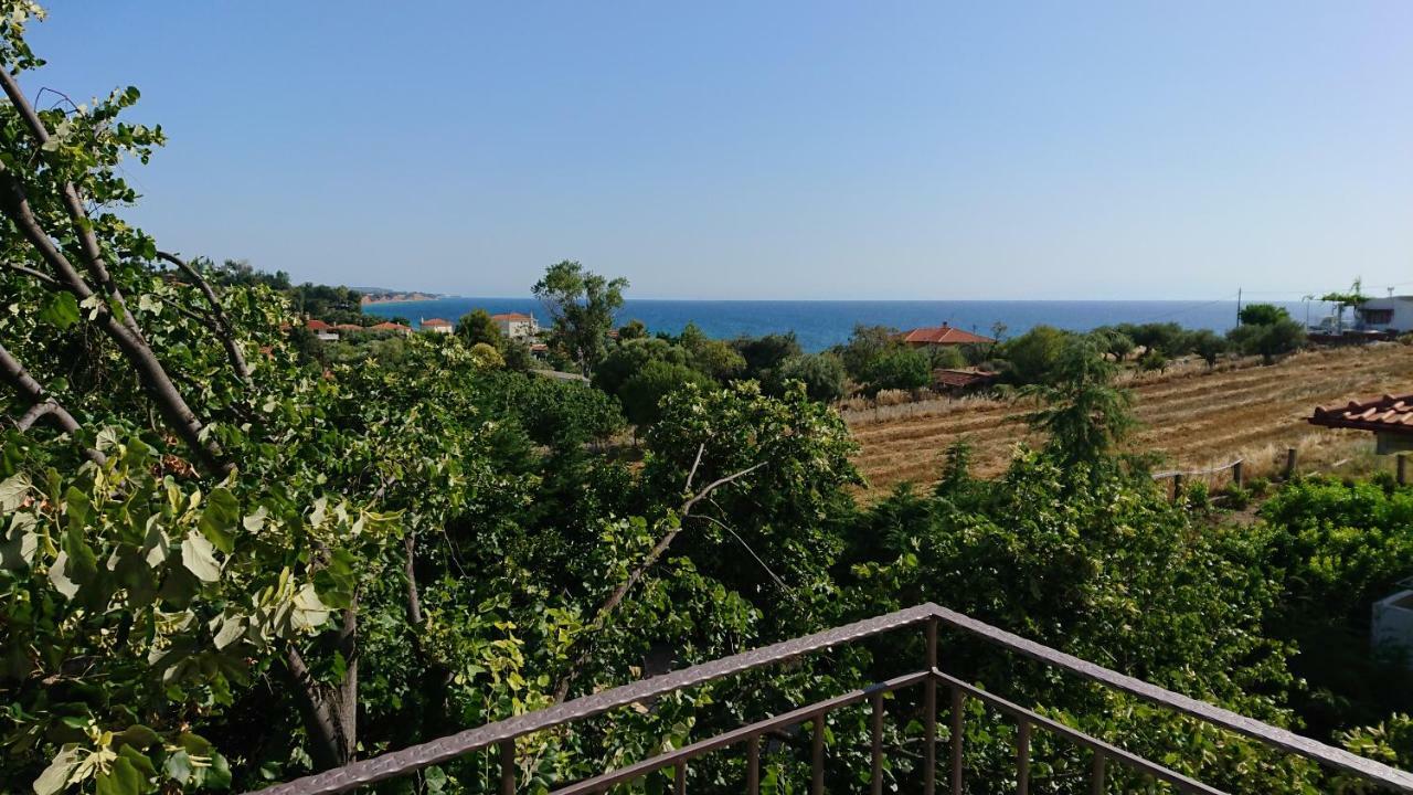 Appartamento Stone House With Seaview Nea Poteidaia Esterno foto