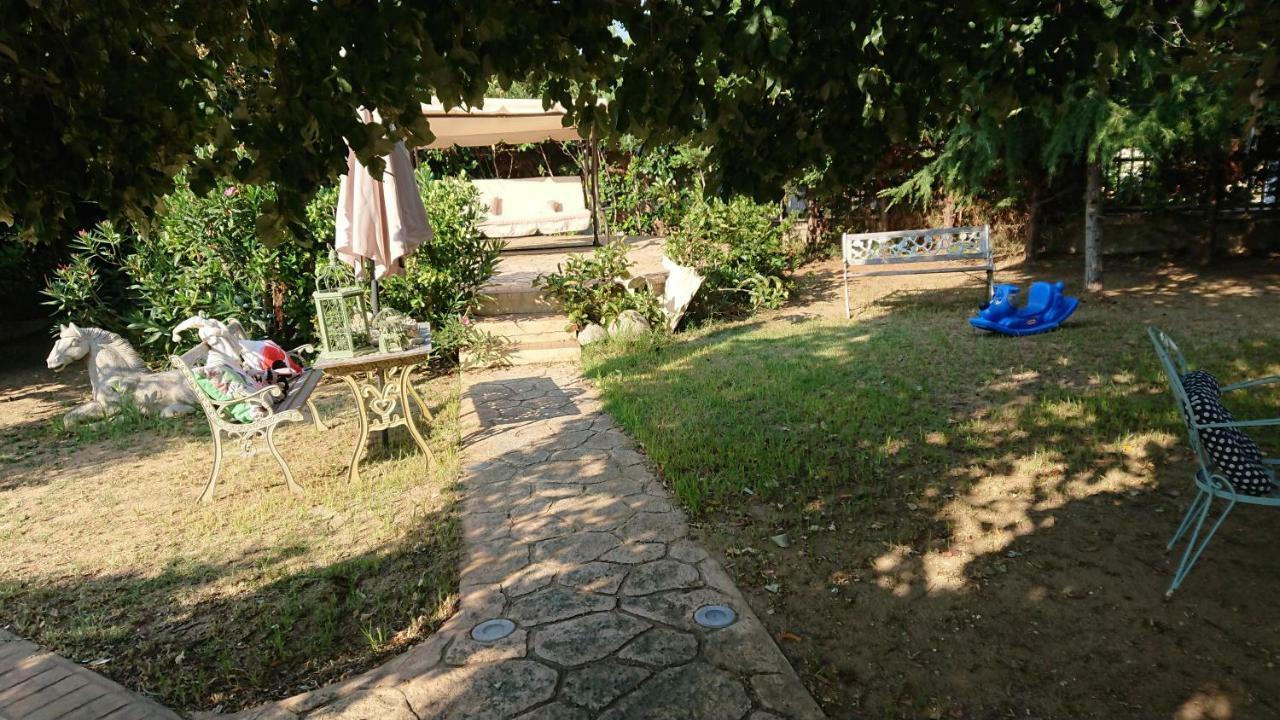 Appartamento Stone House With Seaview Nea Poteidaia Esterno foto
