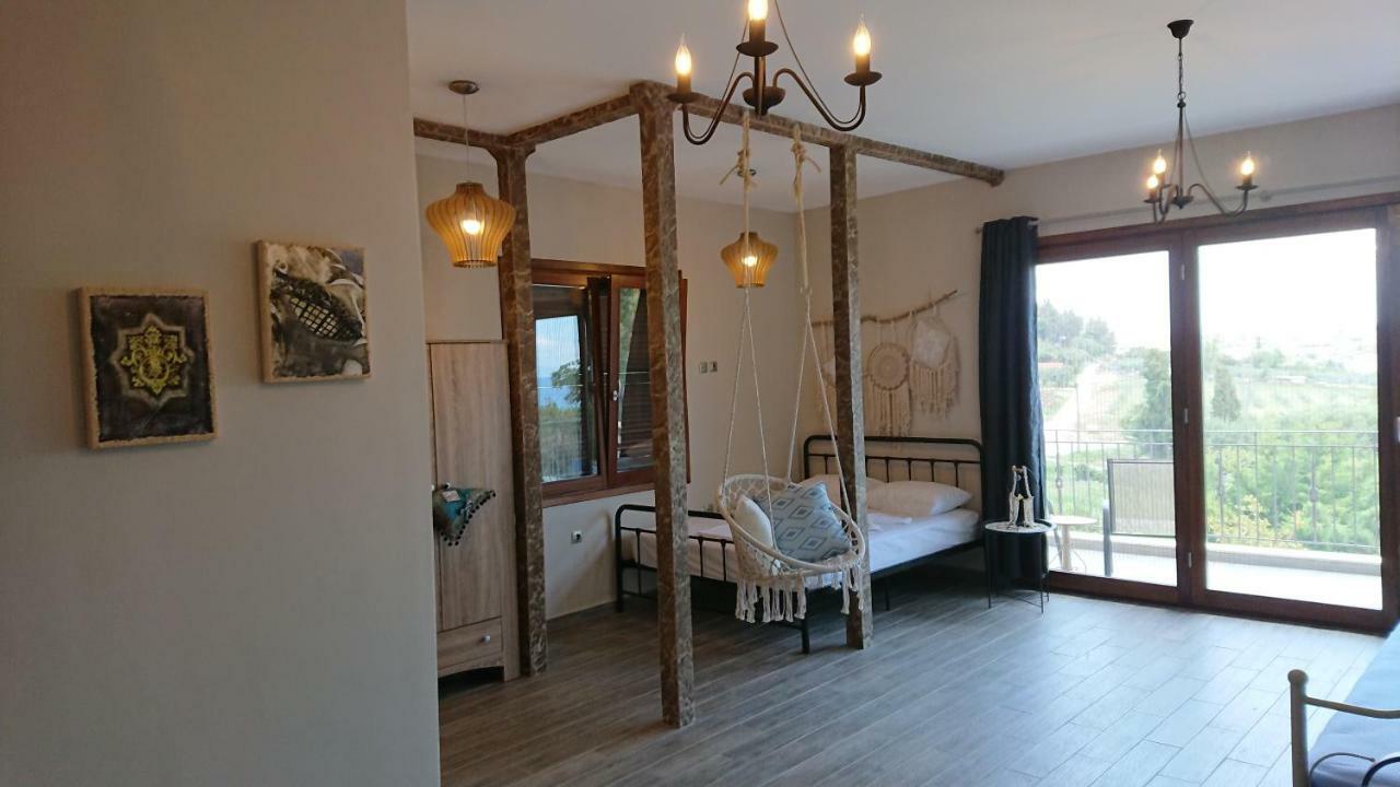 Appartamento Stone House With Seaview Nea Poteidaia Esterno foto
