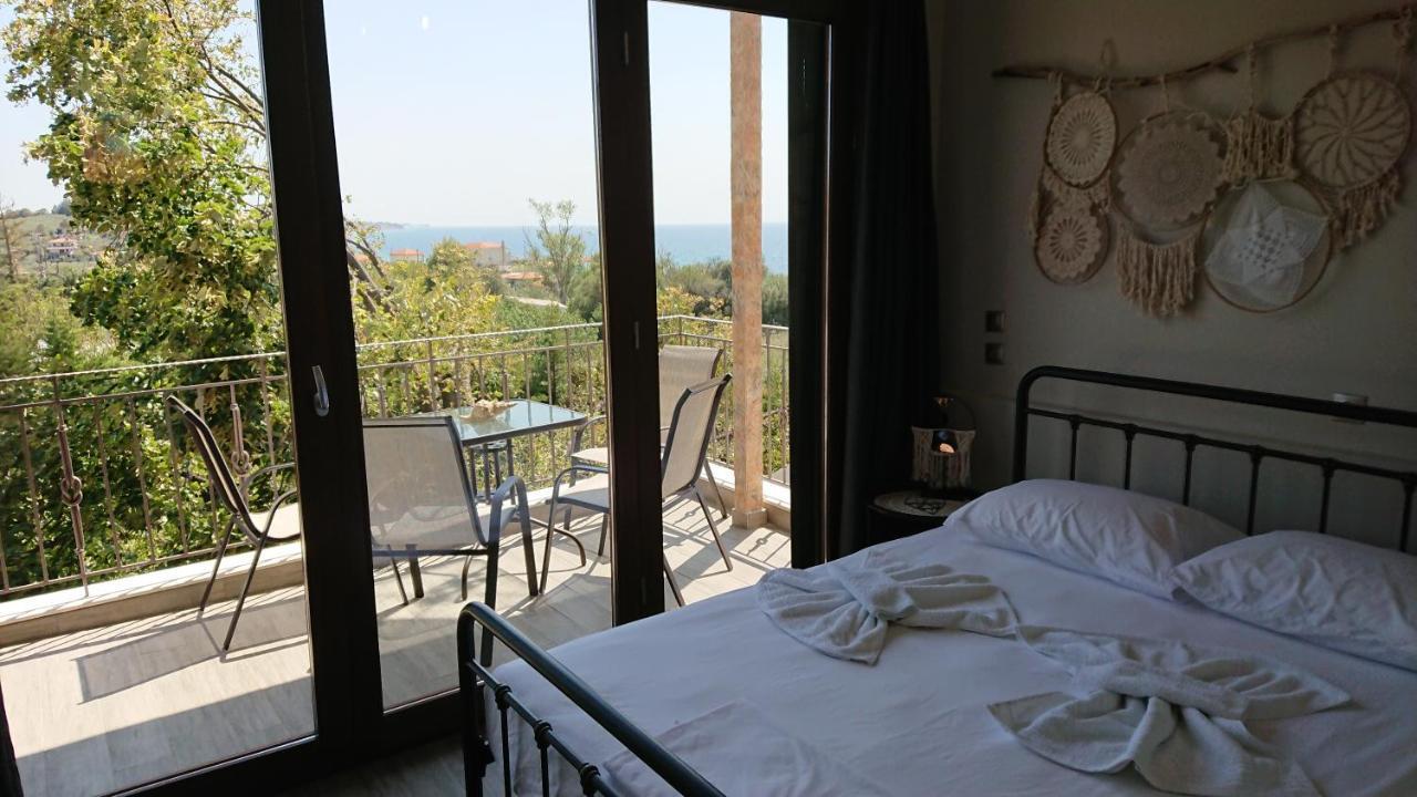 Appartamento Stone House With Seaview Nea Poteidaia Esterno foto