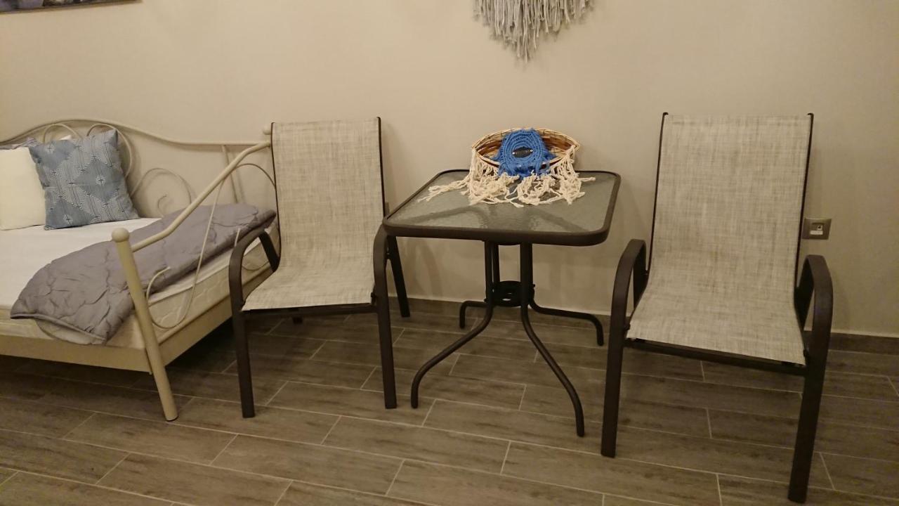 Appartamento Stone House With Seaview Nea Poteidaia Esterno foto