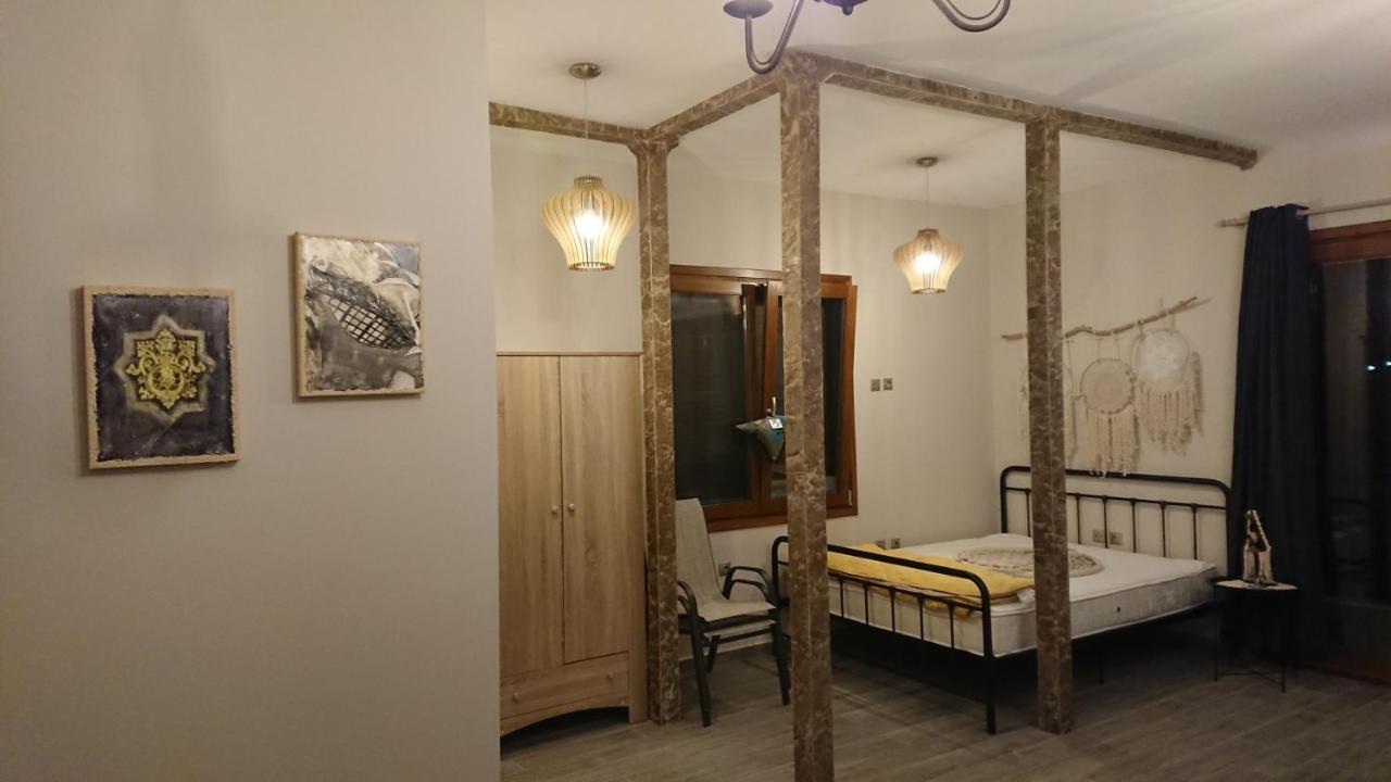 Appartamento Stone House With Seaview Nea Poteidaia Esterno foto